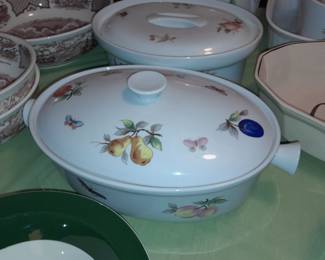 Covered Casserole Bowls W/ Lids