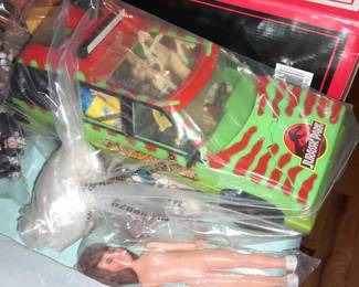 Jurassic Park Jeep & Action Figure Set