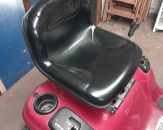 Craftsman Lawn Tractor Lawnmower YS4500 (21.0 HP, 42" Mower, Electric Start, 6 Speed Transaxle, Model No. 917.28721)