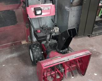 MTD Yard Machines Snowblower (10/28, Select Series, 2 Stage, Electric Start, 10 Horsepower)