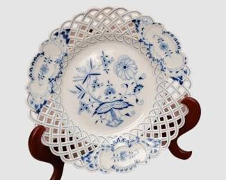 7. Meissen Blue Onion Pierced Plate