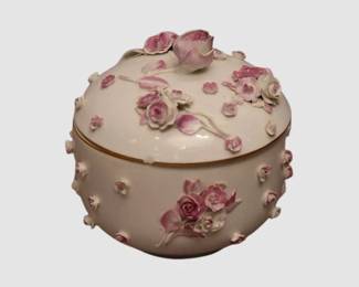 18. Meissen Rose Pattern Ornamental Porcelain Box