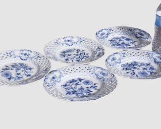 113. Five 5 Meissen Blue Onion Plates
