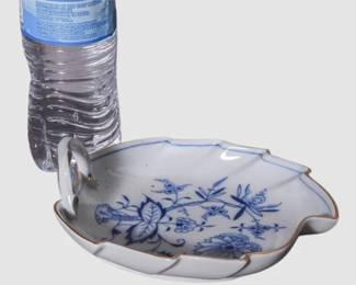 114. Meissen Blue Onion Leaf Serving Dish