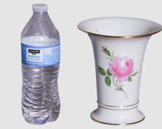 130. Meissen Pink Rose Vase