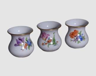 139. Three 3 Meissen Minatare Vases