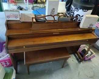 Vintage Piano