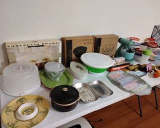 kitchen items, including Pampered Chef