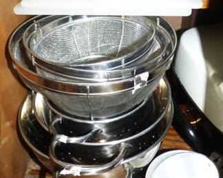 William Sonoma Collanders, etc