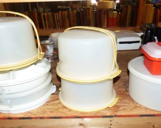 Tupperware Cake & Pie Carriers, Etc