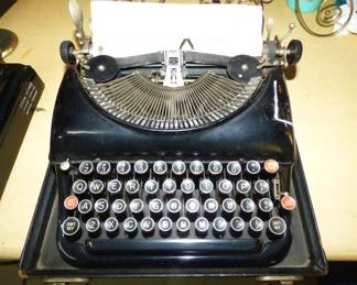 Antiique Remington 5 Portable Typewriter (See Next Picture)