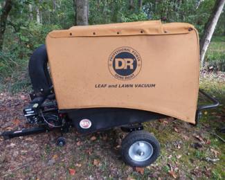 DR Leaf & Lawn Vacuum