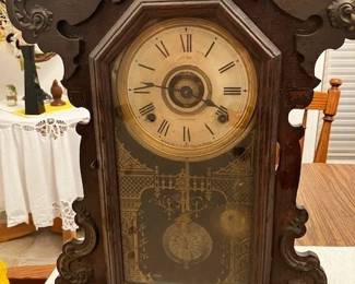 Gingerbread Vintage Clock