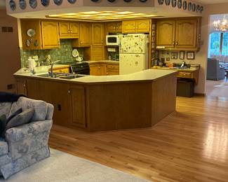 CLEAN Household and Collectibles