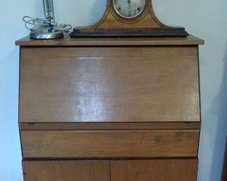 DROP FRONT DESK W/STORAGE