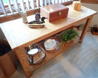 OAK SOFA TABLE WITH SHELF