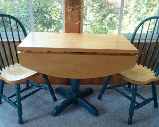 DROP LEAF TABLE AND 2 CHAIRS