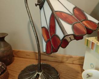 STAINED GLASS LAMP