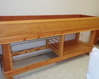 LARGE WORK BENCH / PHOTOGRAPHY TABLE