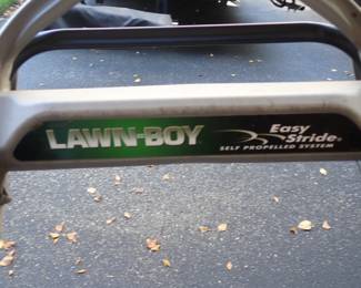 LAWN BOY EASY STRIDE