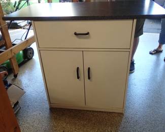 STORAGE / WORK TABLE 