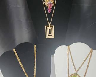 Cool Vintage Costume Gold Pendent Necklaces