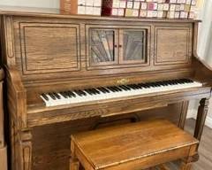 STING 11 PLAYER PIANO WITH MANY ROLLS