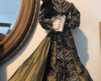 Impressive collection of Franklin Heirloom hand-painted porcelain dolls including this beautiful Beaux Arts Period figure