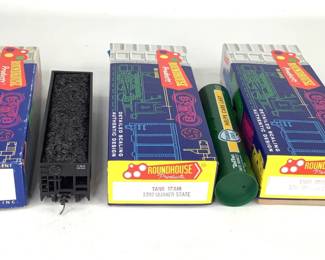 Roundhouse HO Scale Model Railroad Kits #1499 and # 1392