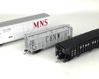 HO Scale Rolling Stock: Atlas Item #20 002 382, Tangent #15014-02 and ExactRail #EX-1009-3

