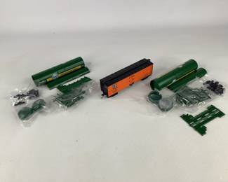 Roundhouse HO Scale Model Railroad Kits # 1086 and #1392