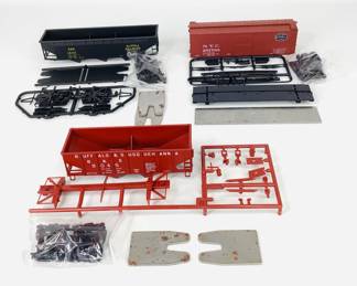 Accurail HO scale Model Railroad Kits #14342, #1301 and #24295