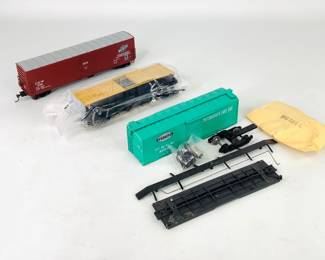 Assorted HO Scale Train Cars
