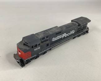 Southern Pacific HO Scale Locomotive