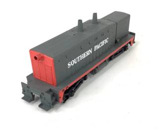 Southern Pacific HO Scale Locomotive