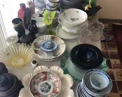 art glass and Chinese pieces