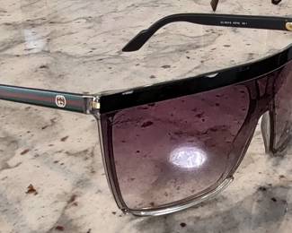 Gucci sunglasses 
