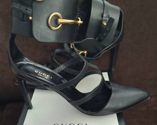 Gucci shoes in box barely used 