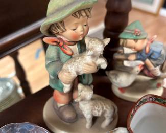 Hummel Shepherd TMK-3 The Stylized Bee (1960-1972)