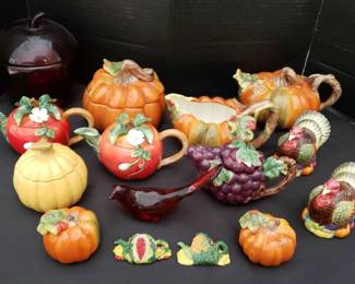 "Vast Vintage Vibes: Part 2" in Grovetown, GA Starts Closing Sun 9/24 8pm. Pickup is Tue 9/26 3-6pm. Please click here to view more photos, descriptions, and current bids:&nbsp;https://ctbids.com/estate-sale/24163