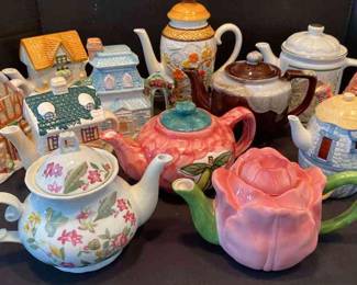 "Vast Vintage Vibes: Part 2" in Grovetown, GA Starts Closing Sun 9/24 8pm. Pickup is Tue 9/26 3-6pm. Please click here to view more photos, descriptions, and current bids:&nbsp;https://ctbids.com/estate-sale/24163