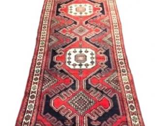 Hand Woven Wool Persian Rug