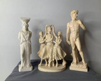 Three Graces, David, and Kapyatie Statues
