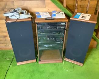 Fisher Stereo System and Speakers