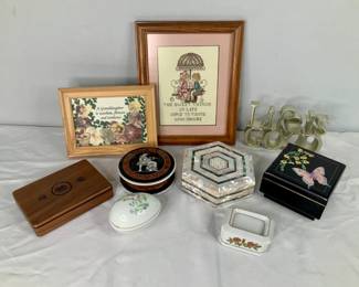  Trinket and Jewelry Boxes
