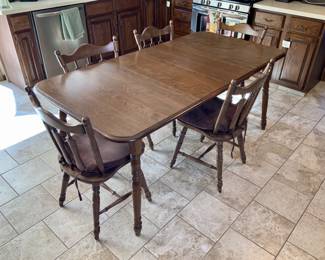 Temple Stuart Furniture Table and Chairs
