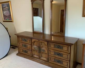 Vintage United Furniture Triple Drawer Dresser