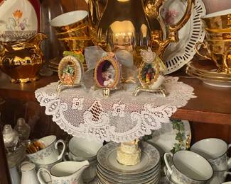 Golden Colored Teapot Set