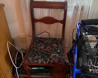 Flower Pattern Cushion Chair