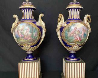 008 Antique Continental Urns